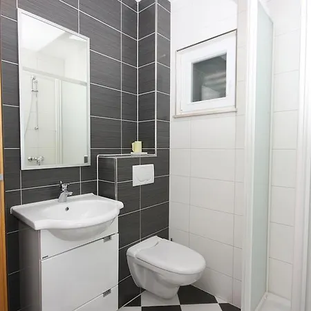 Appartamento 3193e Tučepi
